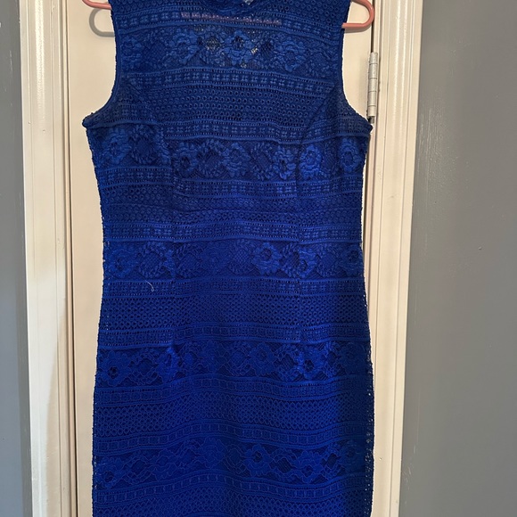 ⭐️⭐️Women’s dress gently worn⭐️⭐️ - Picture 2 of 3